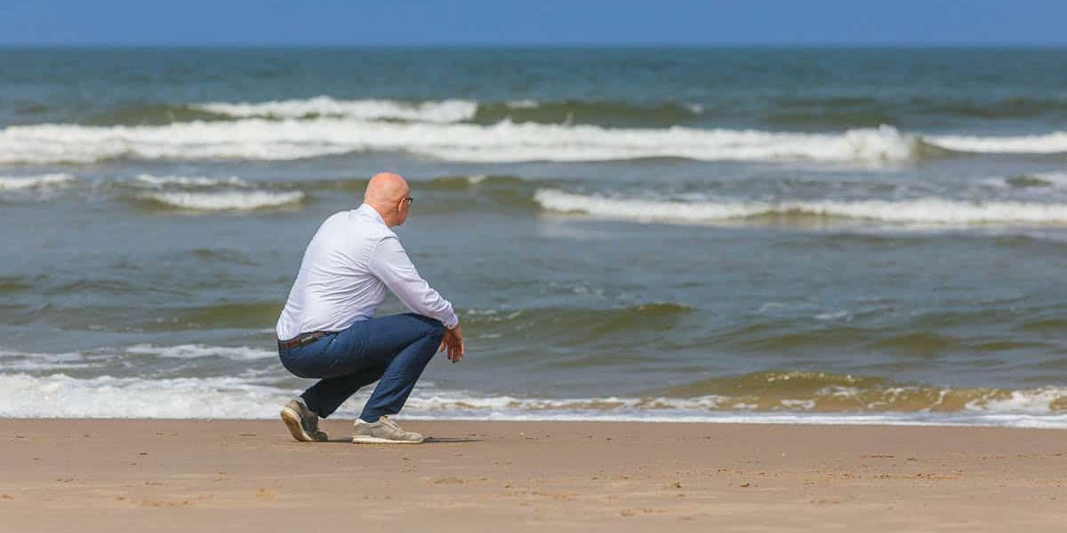 frionnet-20230522-5347-lr Stembevrijder kijkt uit over de zee
