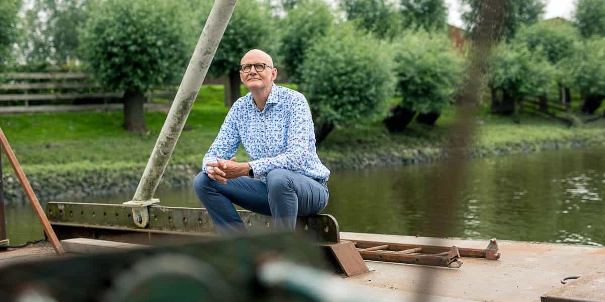 Stembevrijder, Coach zit vol vertrouwen op werkschip