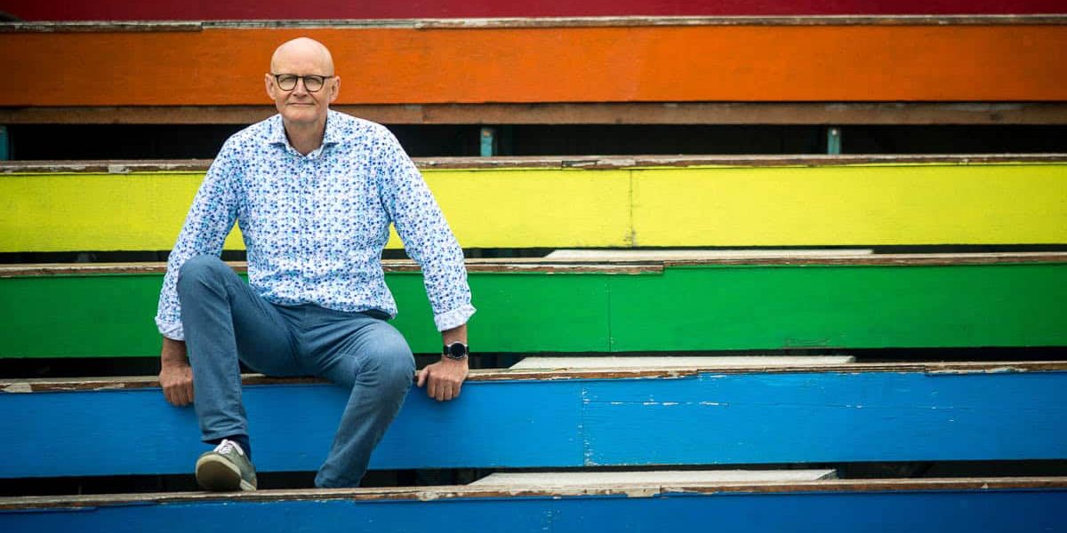 Lambert op tribune Stembevrijder Lambert op een tribune